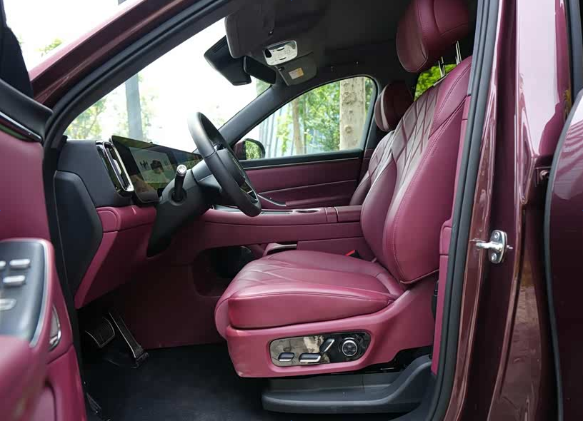How about Huawei electric car for families with children?-Picture5