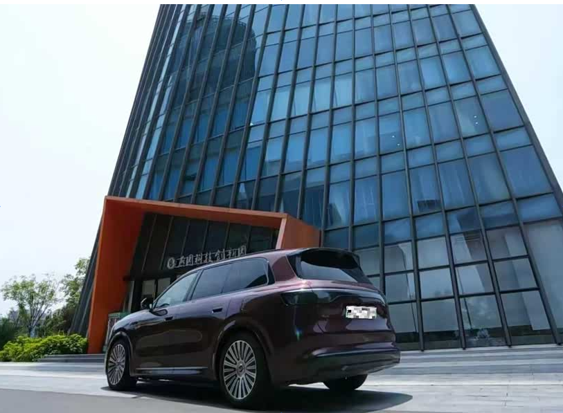 How about Huawei electric car for families with children?-Picture6