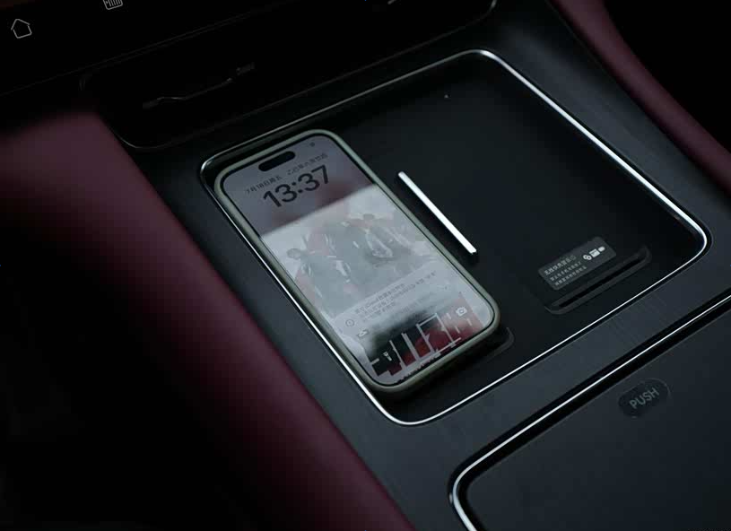 How about Huawei electric car for families with children?-Picture10