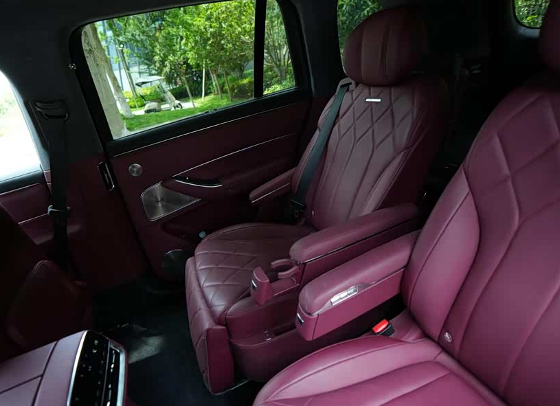 How about Huawei electric car for families with children?-Picture14
