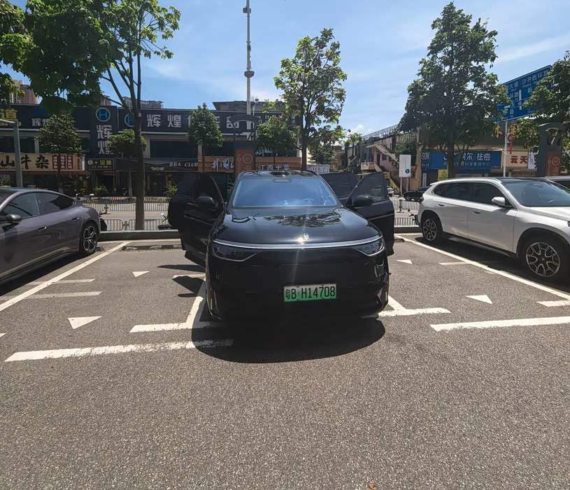 User experience after two months of driving the AITO M8
